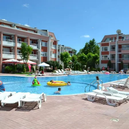 Sunny Апартамент
